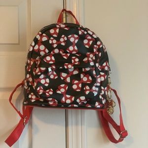 Minnie Mouse Mini Backpack - Free Gold Keychain!